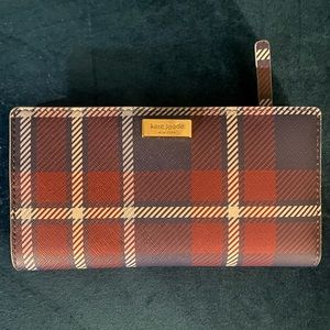 Kate Spade New York Laurel Way Plaid Stacey Wallet.